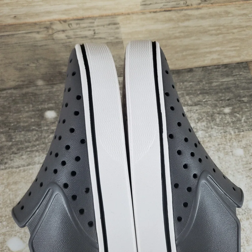 Native Miles Shoes Mens 8 / Womens 10 Dublin Gray Shell White Slip‎ On Sneakers